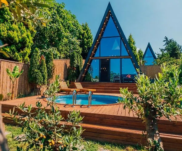 Bloom - Palm Дом отдыха