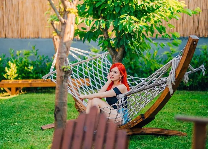 Bloom - Palm Сапанча